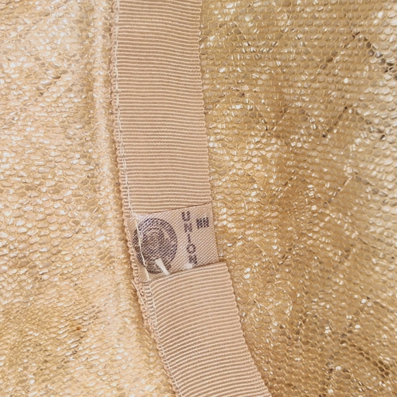 Stylish hat with a Boutique look in Excellent Condition - Picture 6 of 7